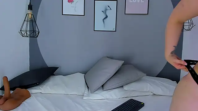 Snapshot of Hanna_Moonlight_ chatting on December 29, 4:40 pm Hanna Moonlight online show from December 29, 4:40 pm