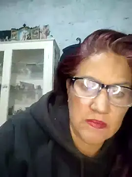 Edged Hot69 online show from November 2, 1:30 am