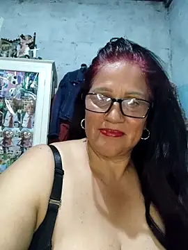 Snapshot of Edged_Hot69 chatting on February 6, 2:49 am Edged Hot69 online show from February 6, 2:49 am