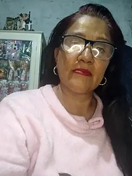 Snapshot of Edged_Hot69 chatting on February 14, 3:25 am Edged Hot69 online show from February 14, 3:25 am