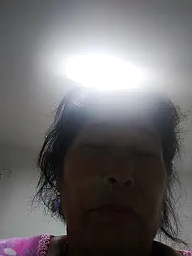 girl amada online show from May 27, 1:52 pm