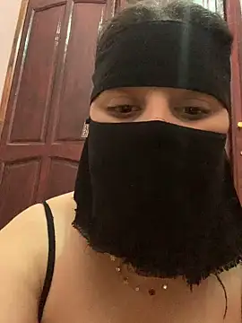 Miss-Soka online show from December 7, 2:35 pm