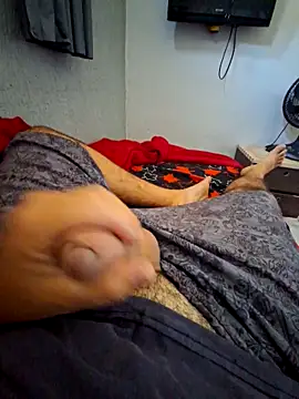 mfreitas005 online show from February 25, 4:05 pm