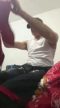 Snapshot of juanklkkp chatting on November 28, 12:46 am juanklkkp online show from November 28, 12:46 am