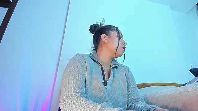 emiily15   online show from March 2, 1:04 am