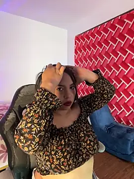 emiily15   online show from October 2, 7:21 pm