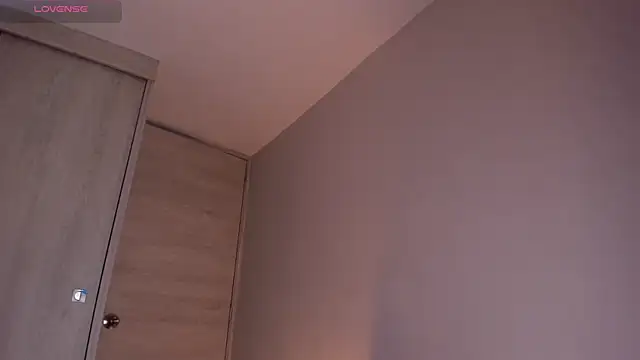 edrick walton1 online show from March 4, 12:33 pm