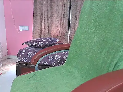 Snapshot of sunitha-3 chatting on October 16, 7:53 am sunitha-3 online show from October 16, 7:53 am