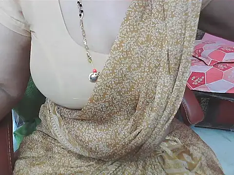 Snapshot of sunitha-3 chatting on November 3, 7:04 pm sunitha-3 online show from November 3, 7:04 pm