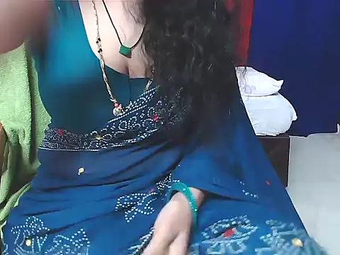 Snapshot of sunitha-3 chatting on January 7, 5:54 am sunitha-3 online show from January 7, 5:54 am