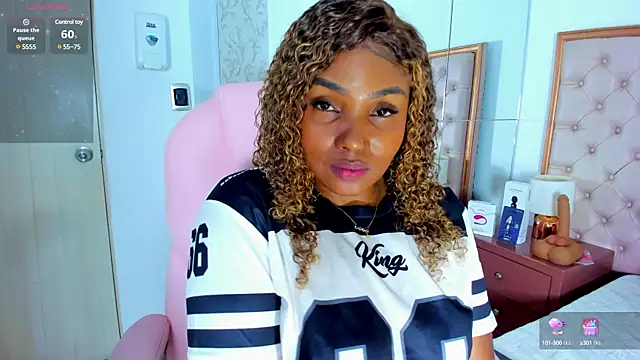 Isla Scott online show from March 21, 2:29 pm