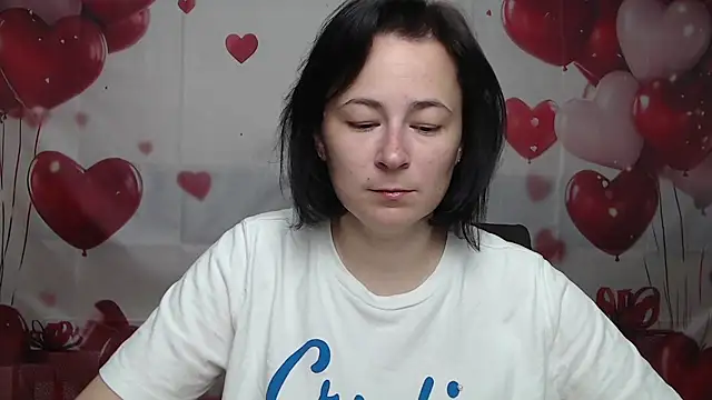 Snapshot of MarieSho chatting on May 26, 7:15 am MarieSho online show from May 26, 7:15 am