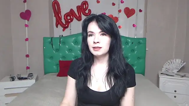 Snapshot of JasmineKouch chatting on April 16, 6:03 am JasmineKouch online show from April 16, 6:03 am