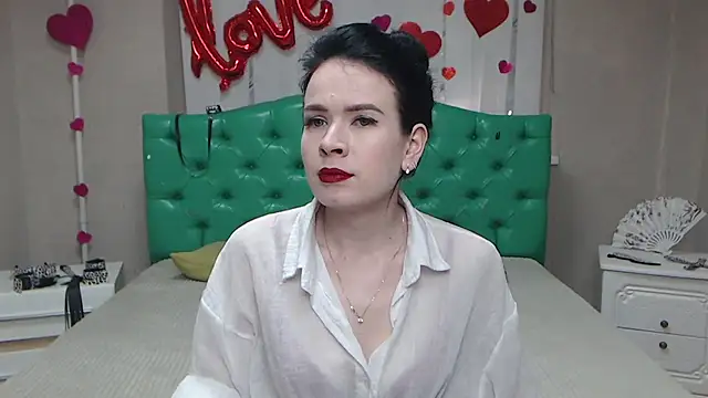 Snapshot of JasmineKouch chatting on April 17, 6:05 am JasmineKouch online show from April 17, 6:05 am