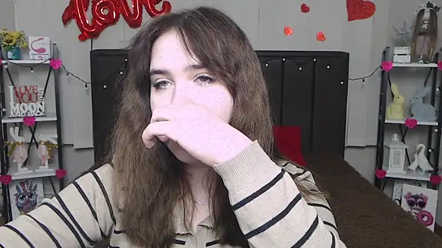 LauraHlot online show from February 20, 12:19 am