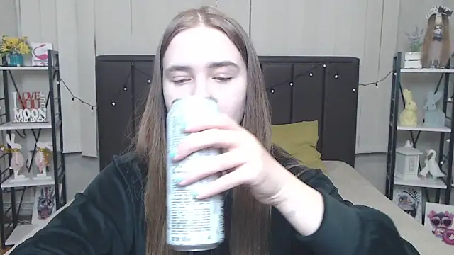 LauraHlot online show from September 15, 5:46 pm