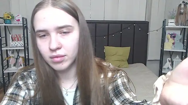 LauraHlot online show from September 17, 6:31 pm