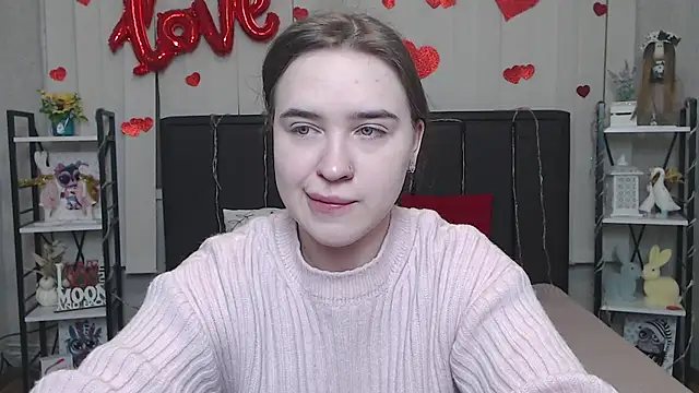 LauraHlot online show from February 11, 8:36 pm