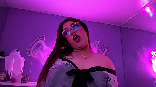 Camiila Osorio online show from October 24, 6:26 pm