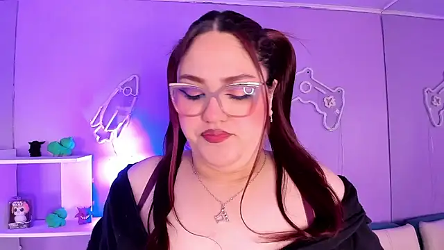 Camiila Osorio online show from December 5, 2:36 pm