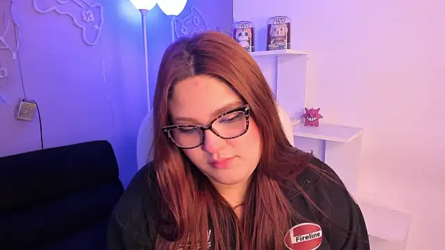 Camiila Osorio online show from February 13, 7:32 pm