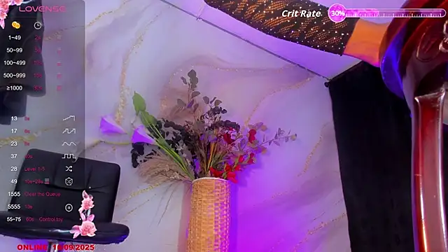 Snapshot of Karla-Ebony chatting on September 16, 1:56 pm Karla-Ebony online show from September 16, 1:56 pm