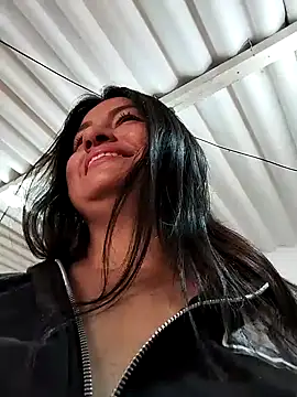 Linda Lars online show from February 6, 2:58 pm