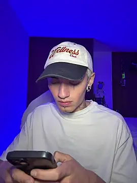 jackfrost 18 online show from July 5, 4:07 am