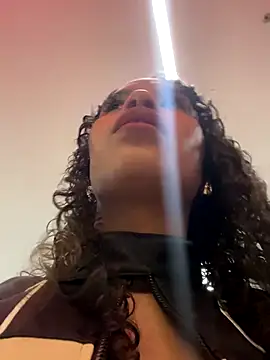 MarieLeon online show from December 16, 8:47 pm