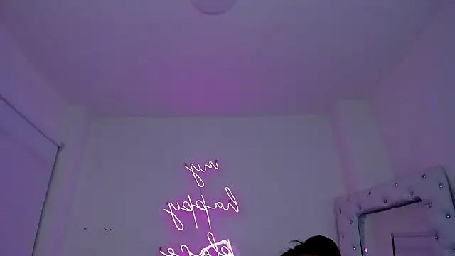 Snapshot of silvana__miller chatting on January 27, 7:03 pm silvana miller online show from January 27, 7:03 pm