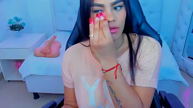 Snapshot of silvana__miller chatting on March 20, 10:40 pm silvana miller online show from March 20, 10:40 pm