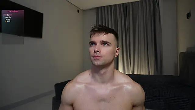 Nik Sharp online show from March 1, 3:41 am