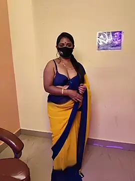 Snapshot of nisha_baby2 chatting on May 22, 3:35 am nisha baby2 online show from May 22, 3:35 am