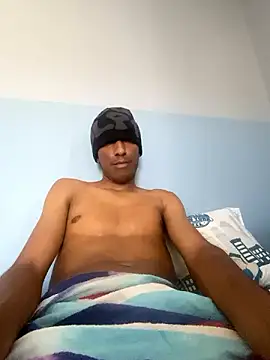 800112 online show from December 4, 2:59 pm