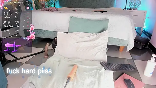 JESSI NAOMI online show from May 16, 7:27 am