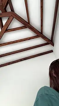 Arilw online show from April 5, 3:09 pm