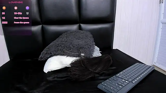 Milk max 18 online show from January 25, 9:04 am