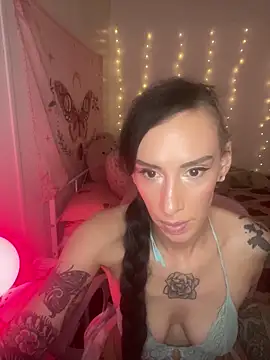 Snapshot of averietheangel chatting on September 29, 8:13 pm averietheangel online show from September 29, 8:13 pm