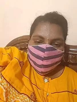 Snapshot of nisha_20 chatting on January 20, 3:26 am nisha 20 online show from January 20, 3:26 am