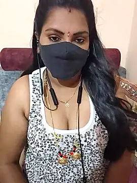 Snapshot of nisha_20 chatting on February 25, 8:03 am nisha 20 online show from February 25, 8:03 am