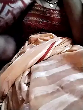 Snapshot of Cutkajal chatting on March 10, 3:52 pm Cutkajal online show from March 10, 3:52 pm