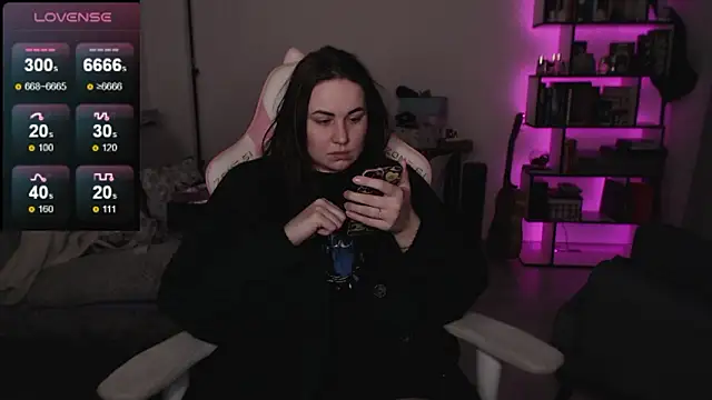 Snapshot of SexyWitch_666 chatting on March 16, 3:23 am SexyWitch 666 online show from March 16, 3:23 am