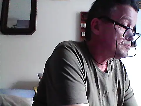 Snapshot of Bigpenis6y chatting on April 27, 1:53 pm Bigpenis6y online show from April 27, 1:53 pm