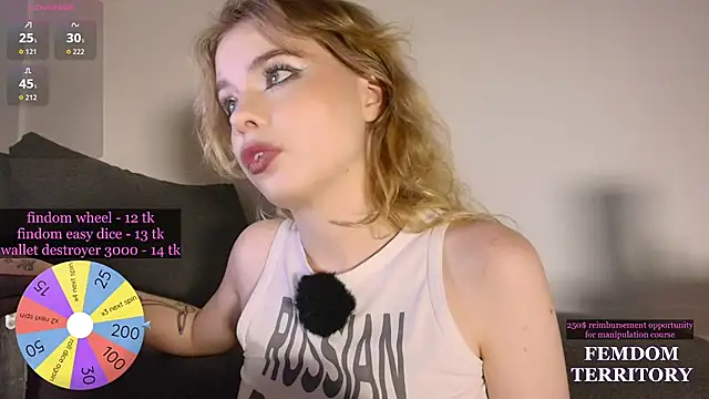 Snapshot of MisssLola chatting on July 28, 7:39 pm MisssLola online show from July 28, 7:39 pm