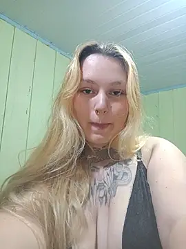 Snapshot of Aninhababyy chatting on July 11, 2:53 pm Aninhababyy online show from July 11, 2:53 pm