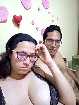 Snapshot of couple_orgasm chatting on February 17, 6:31 am couple orgasm online show from February 17, 6:31 am