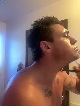 DamienSliick online show from June 6, 1:21 am