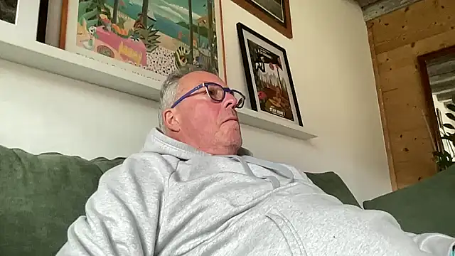 lelohop online show from March 31, 11:43 am