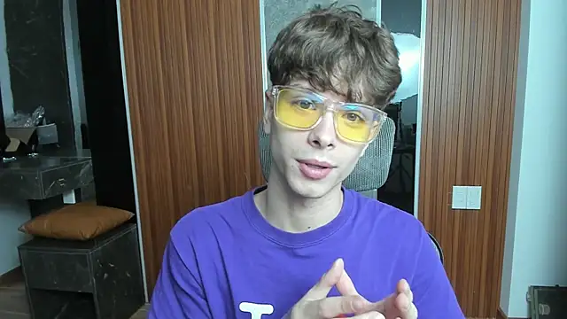 calvin love you online show from April 10, 5:17 pm