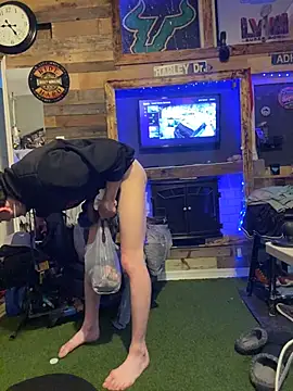 Snapshot of Naughty_Excitement chatting on February 21, 10:11 pm Naughty Excitement online show from February 21, 10:11 pm